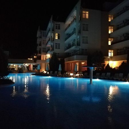 Apartment Daisy Grand Kamelia ساني بيتش المظهر الخارجي الصورة
