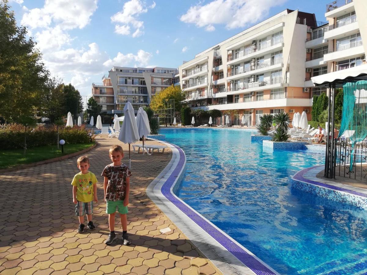 Apartment Daisy Grand Kamelia ساني بيتش المظهر الخارجي الصورة