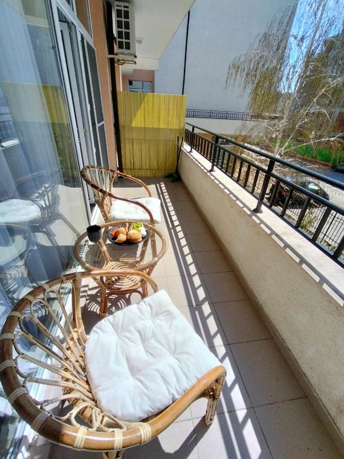 Apartment Daisy Grand Kamelia ساني بيتش المظهر الخارجي الصورة