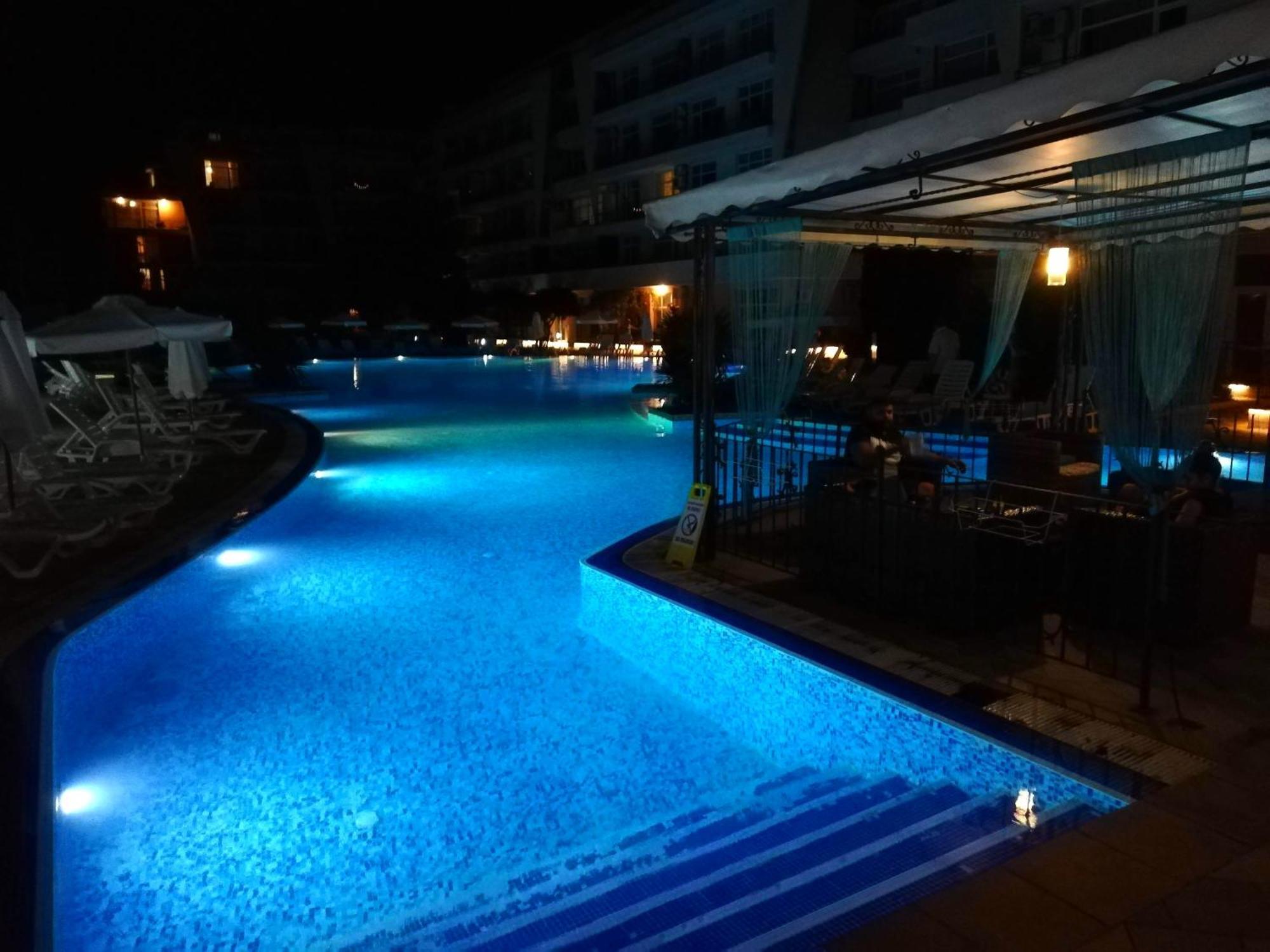 Apartment Daisy Grand Kamelia ساني بيتش المظهر الخارجي الصورة