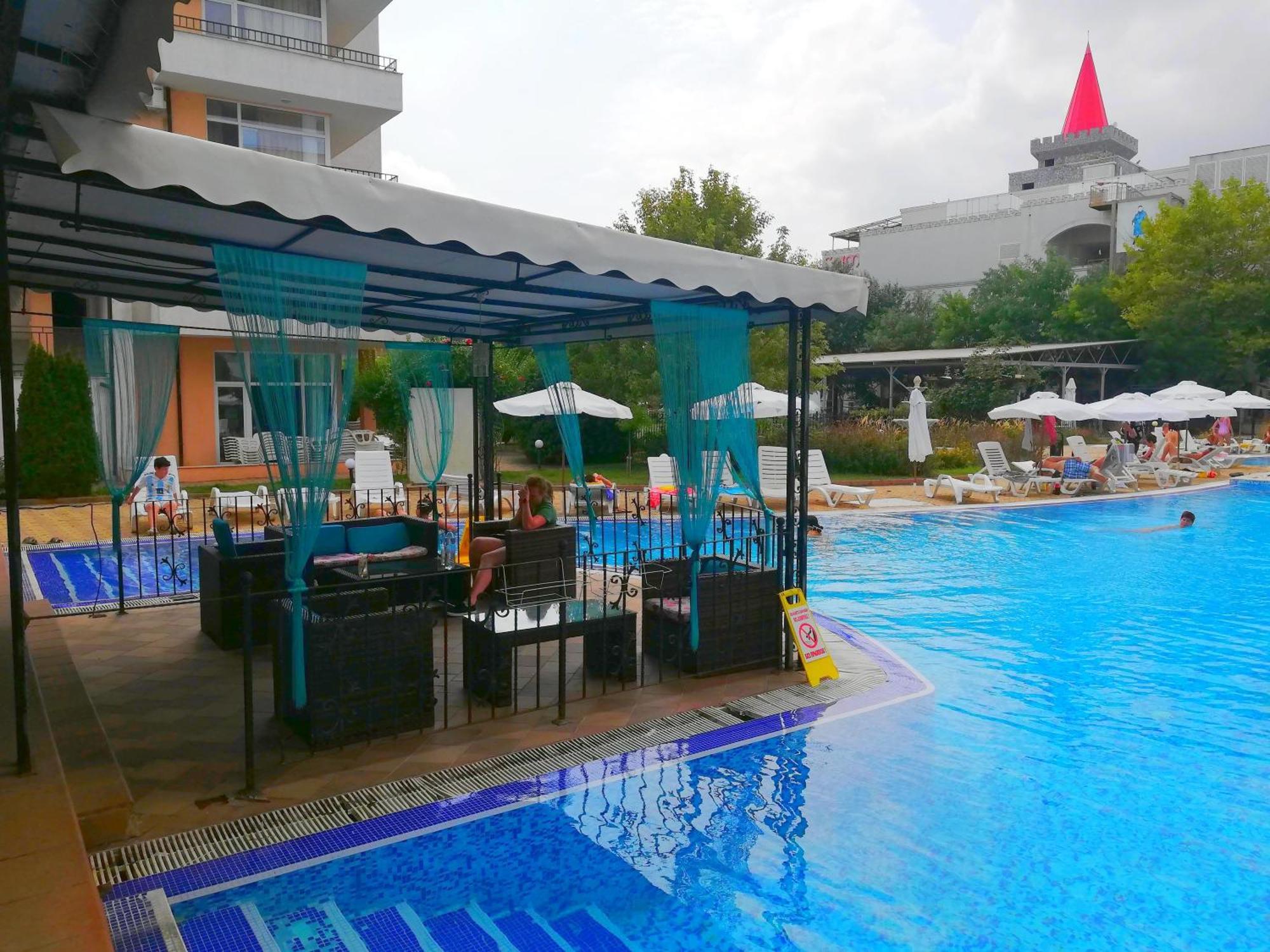 Apartment Daisy Grand Kamelia ساني بيتش المظهر الخارجي الصورة
