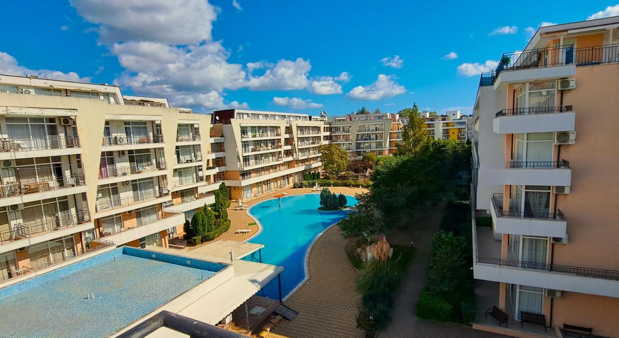 Apartment Daisy Grand Kamelia ساني بيتش المظهر الخارجي الصورة